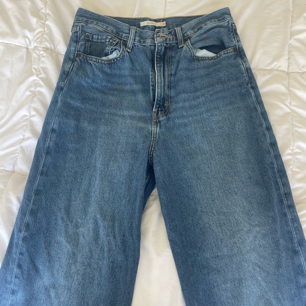 Levi’s High Loose Dark Wash Jeans